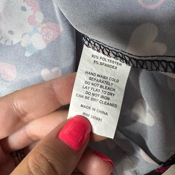 Hello Kitty x Unique Vintage Crop Top | Coquette Pinup Style | Size Medium - Picture 9 of 10